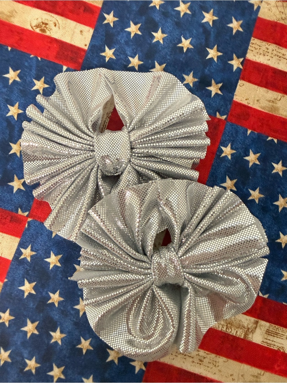 Metallic piggy bow set - 3” Pigtail bows